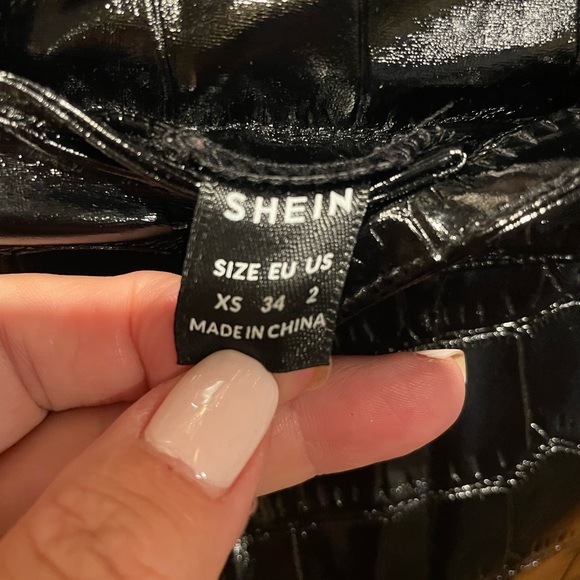 Pants (faux leather) - Picture 4 of 4